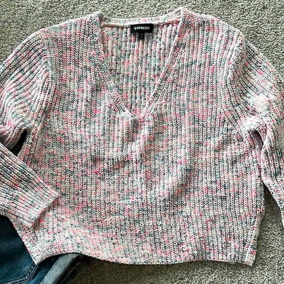**SOLD** Express V Neck Sweater - Picture 2 of 5